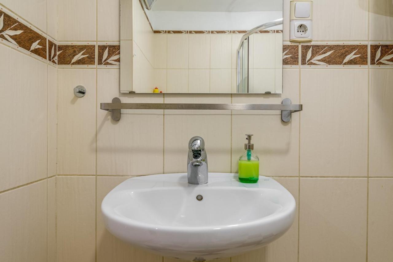 Little Cola Apartment In Dohany Street With Ac Budapest Exterior foto